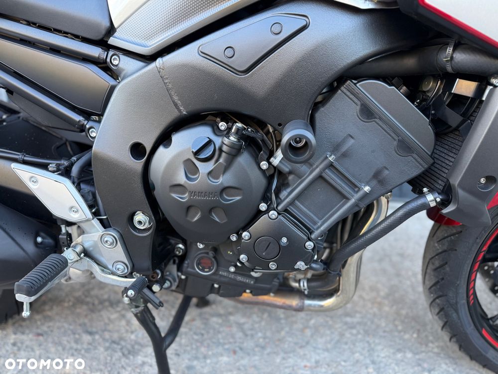 Yamaha FZ - 10