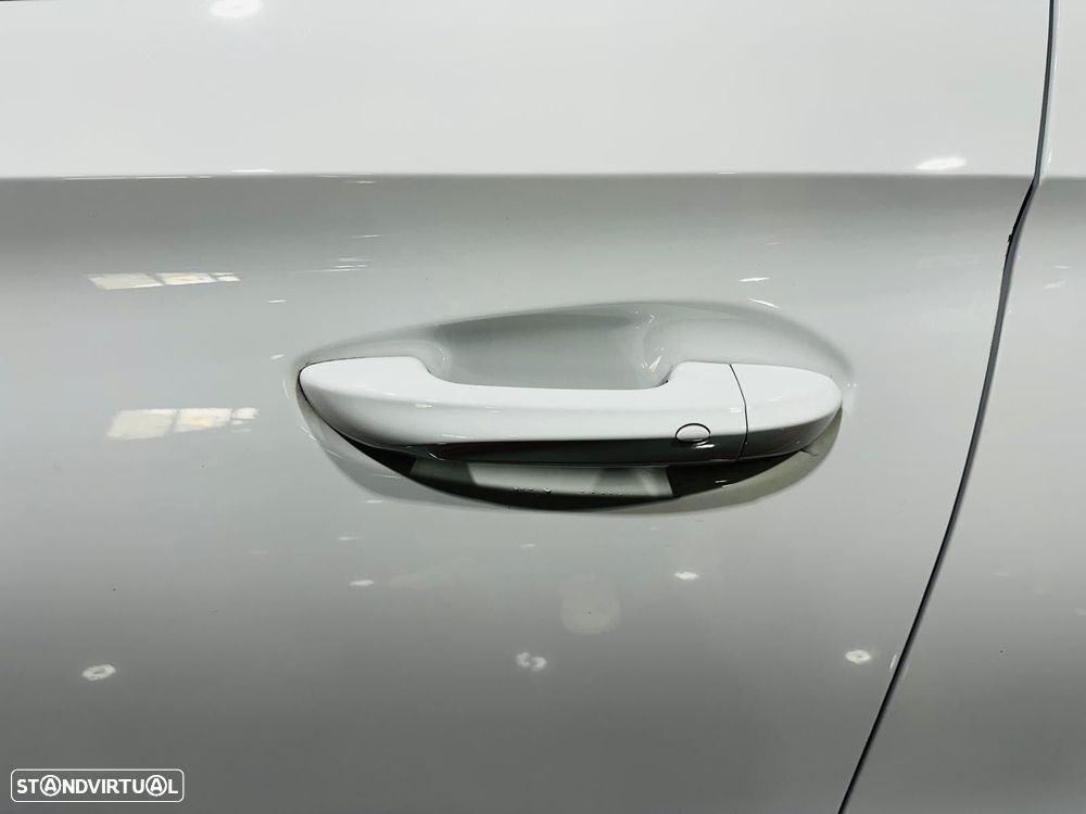 MG MG4 64 kWh Luxury - 23