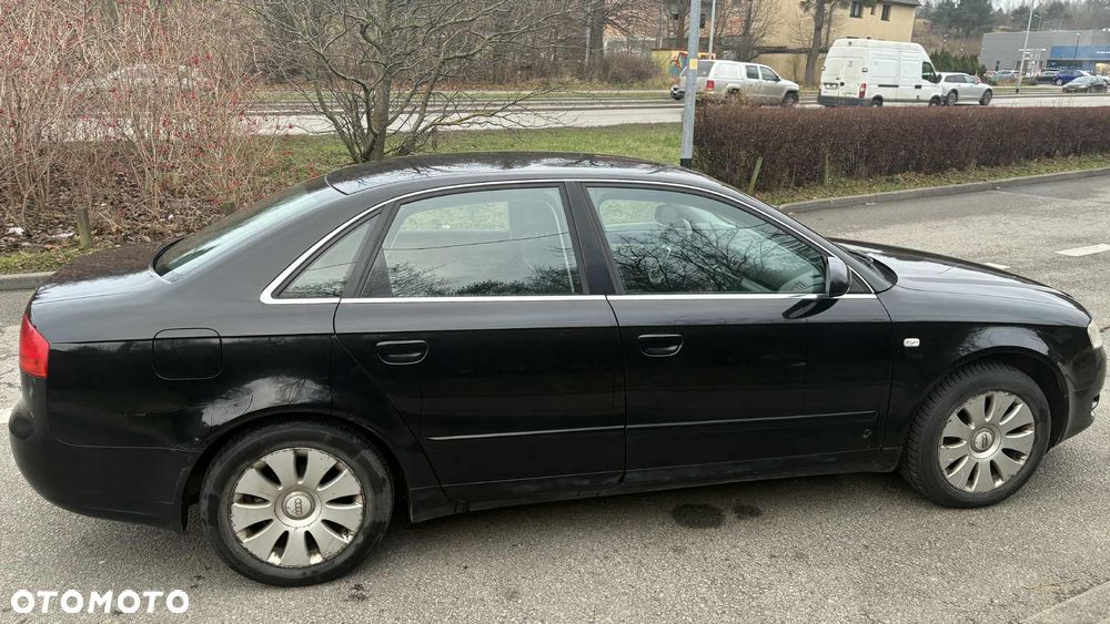 Audi A4 Limousine - 6