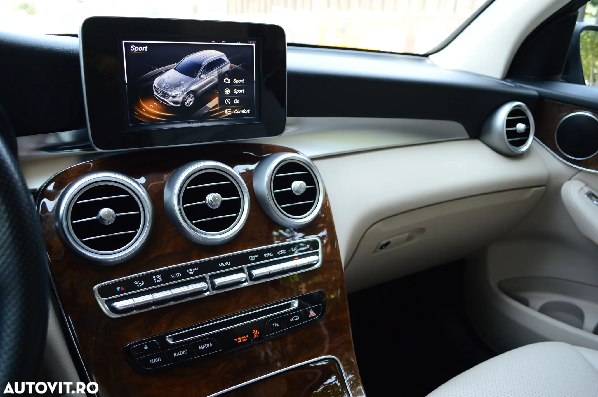 Mercedes-Benz GLC 250 d 4Matic 9G-TRONIC Exclusive - 23