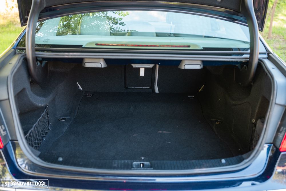 Mercedes-Benz E 200 CGi Elegance BE 165g - 52