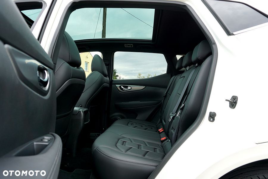 Nissan Qashqai 1.3 DIG-T DCT TEKNA+ - 25