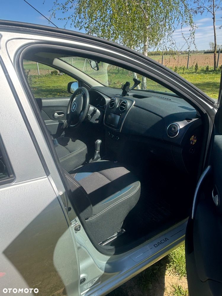 Dacia Sandero 1.2 16V - 9