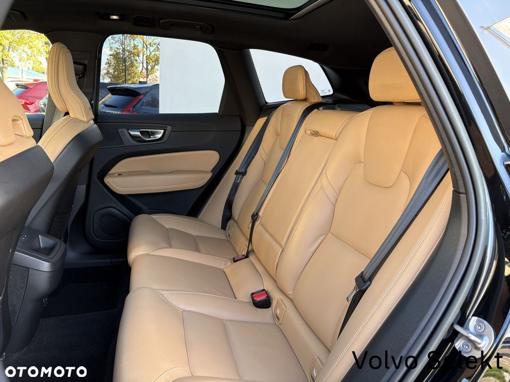 Volvo XC 60 - 22