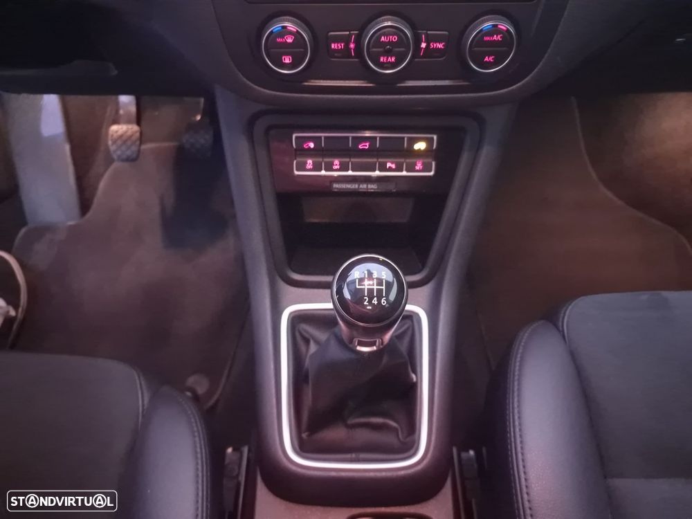 VW Sharan 2.0 TDI Blue Highline - 28