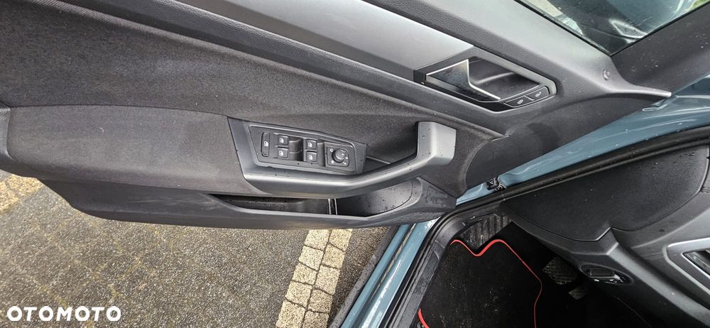 Volkswagen T-Roc 1.5 TSI Life Plus DSG - 13