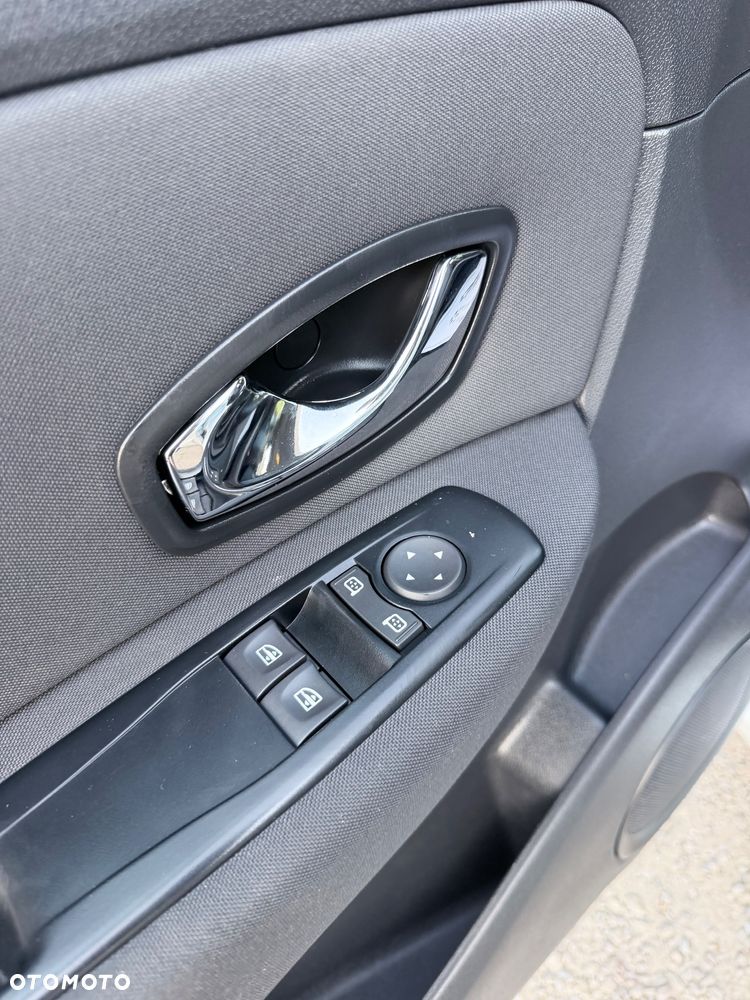 Renault Scenic - 20