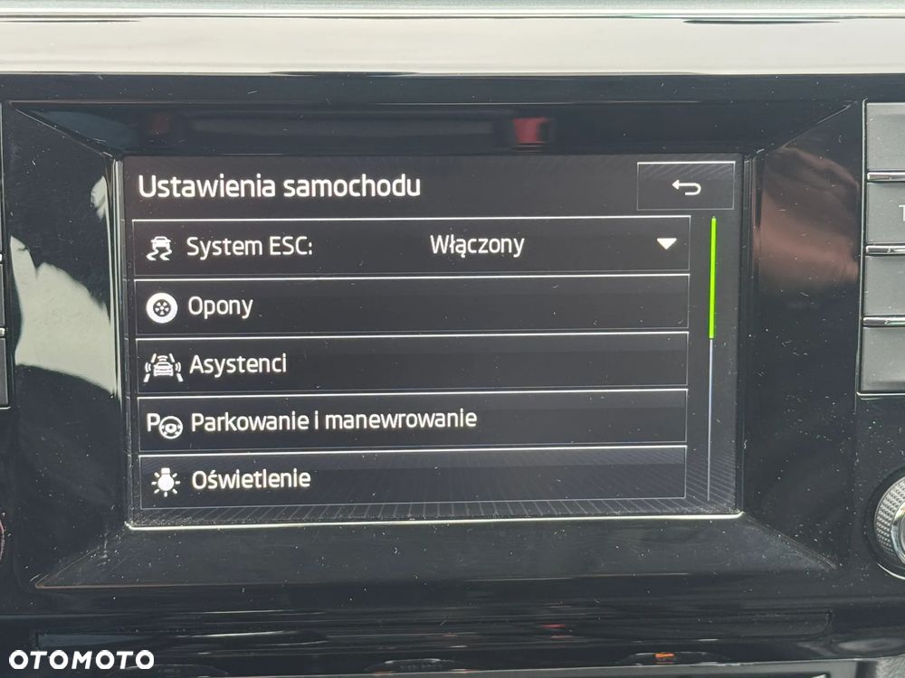 Skoda Superb 1.6 TDI Ambition - 16