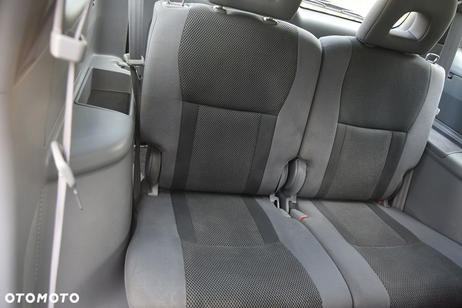 Toyota RAV4 - 18