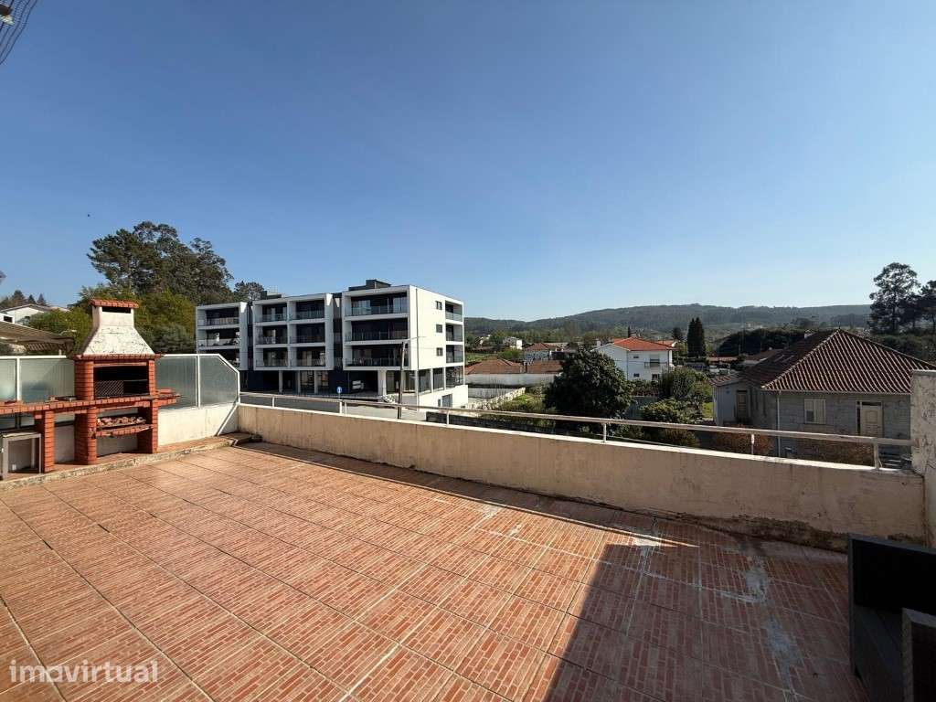 APATAMENTO T3 COM TERRAÇO - Grande imagem: 2/20