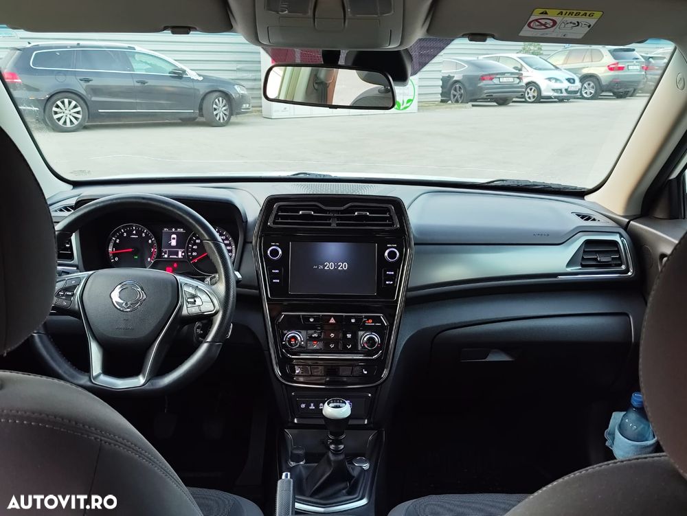 SsangYong Tivoli - 10