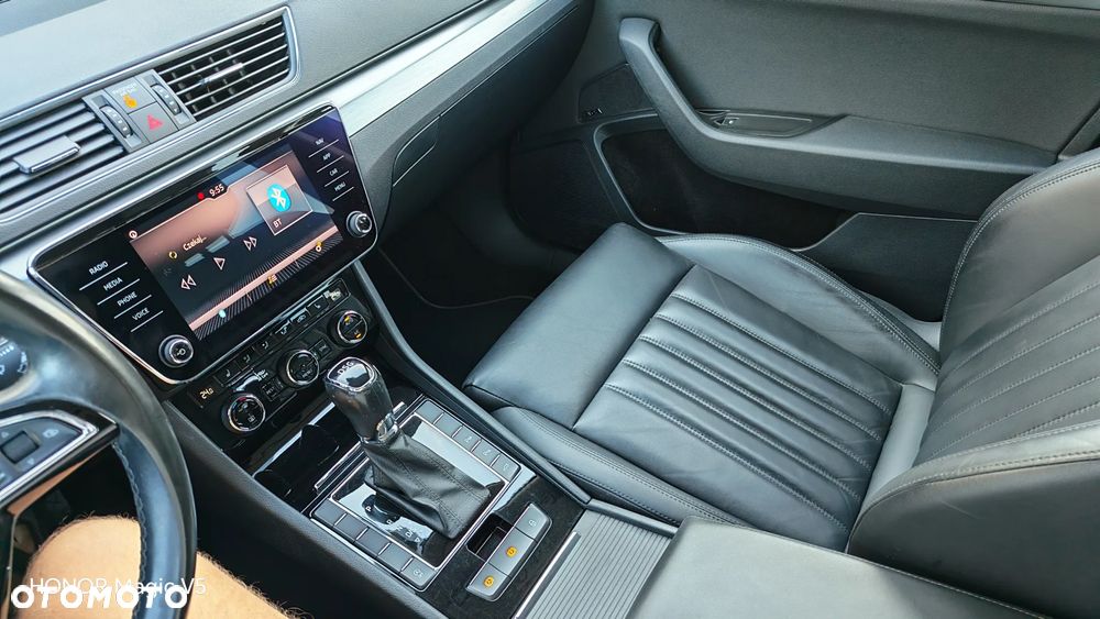 Skoda Superb 2.0 TDI DSG Premium Edition - 18