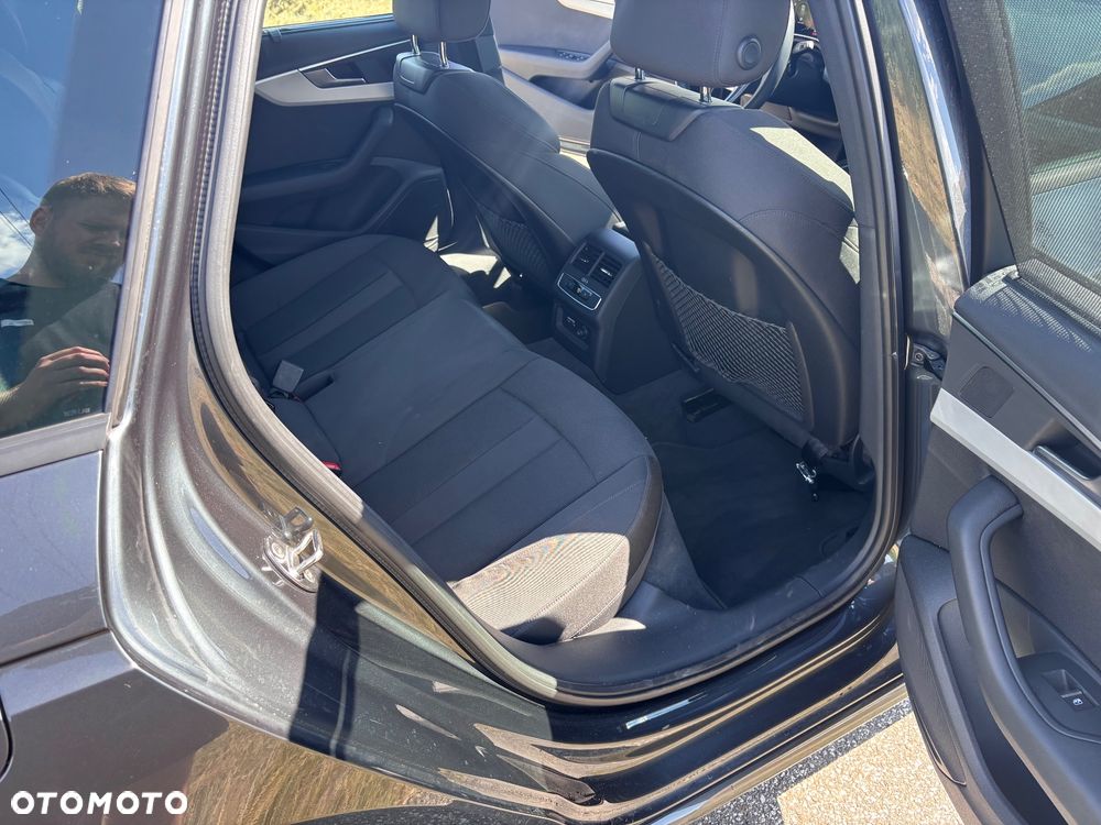 Audi A4 Avant 40 TFSI mHEV Quattro S tronic - 19
