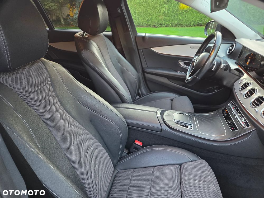 Mercedes-Benz Klasa E 220 d 9G-TRONIC AMG Line - 30