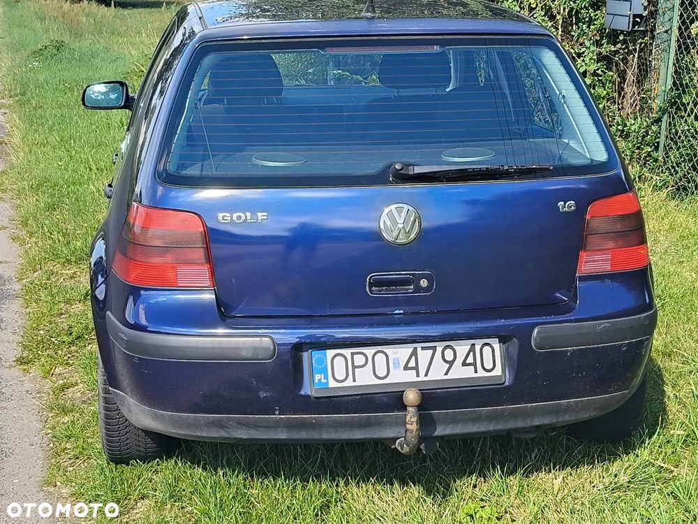Volkswagen Golf - 2