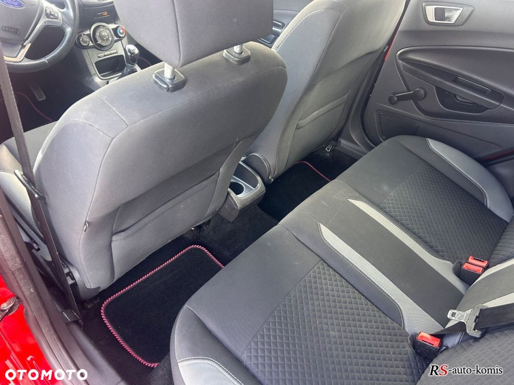 Ford Fiesta - 21