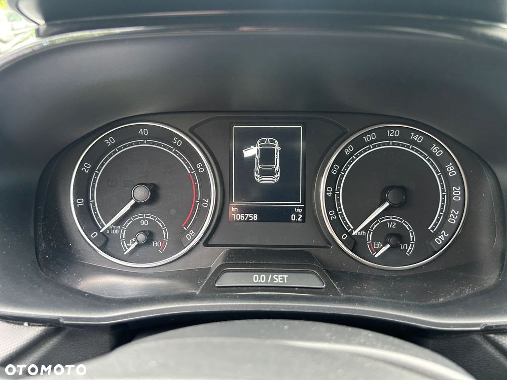 Skoda Fabia 1.0 Ambition - 34