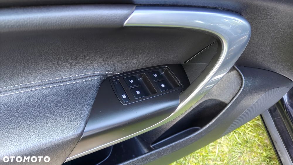 Opel Insignia 2.0 CDTI ecoFLEX Business Cosmo - 19