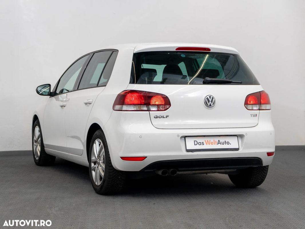 Volkswagen Golf - 3