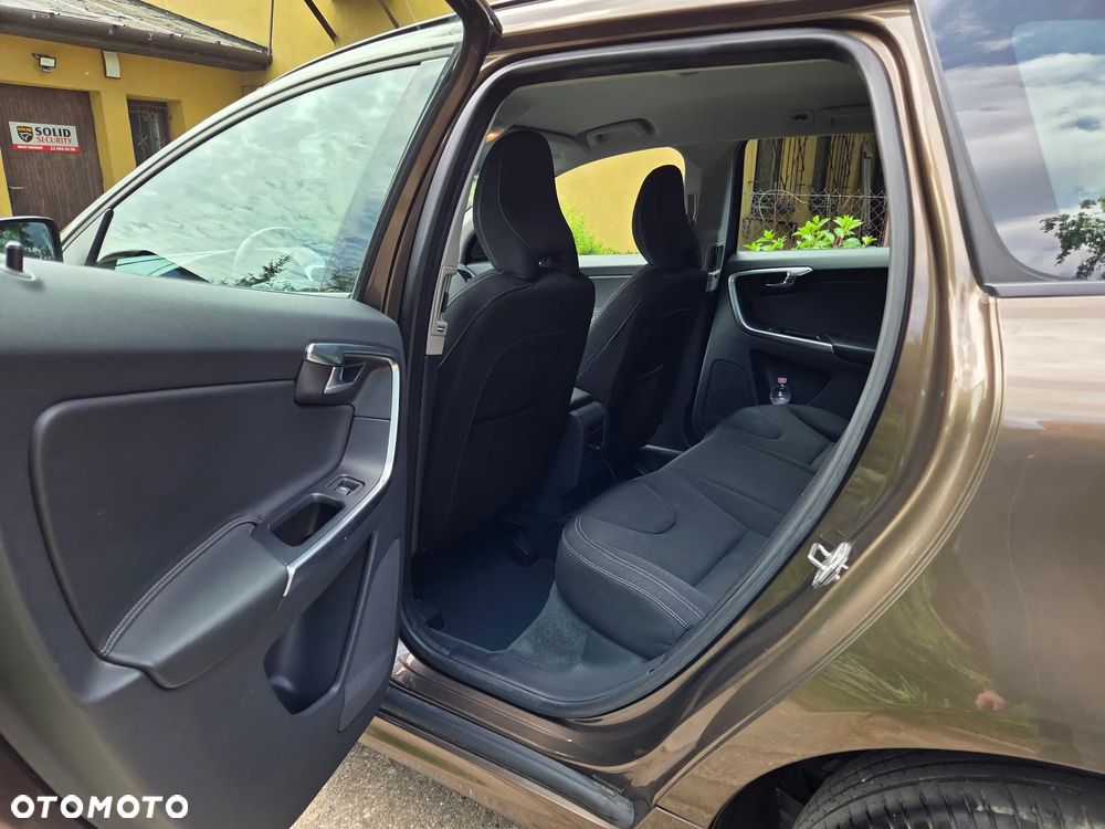 Volvo XC 60 D4 Drive-E Kinetic - 14