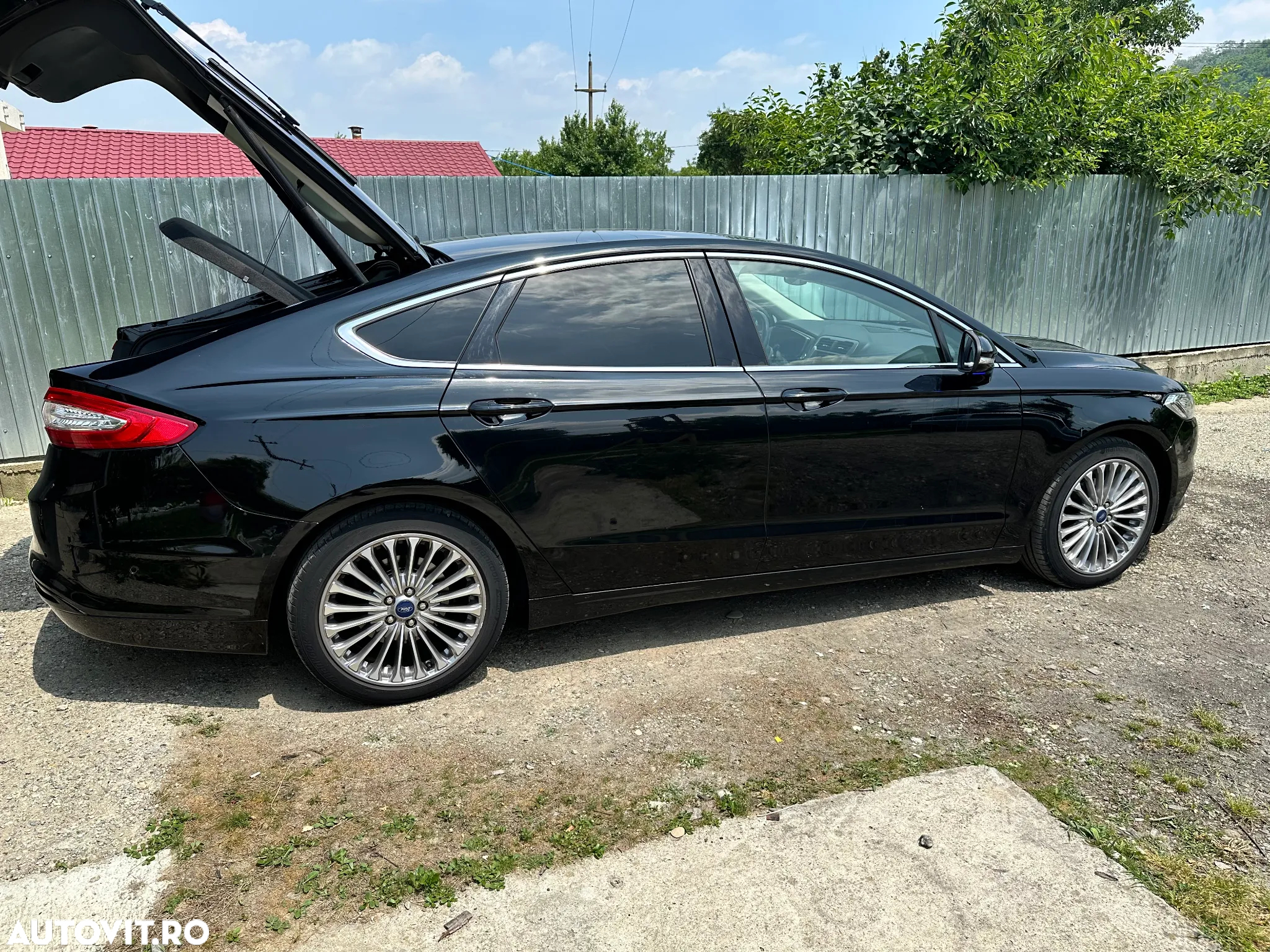 Ford Mondeo 2.0 TDCi Titanium - 22