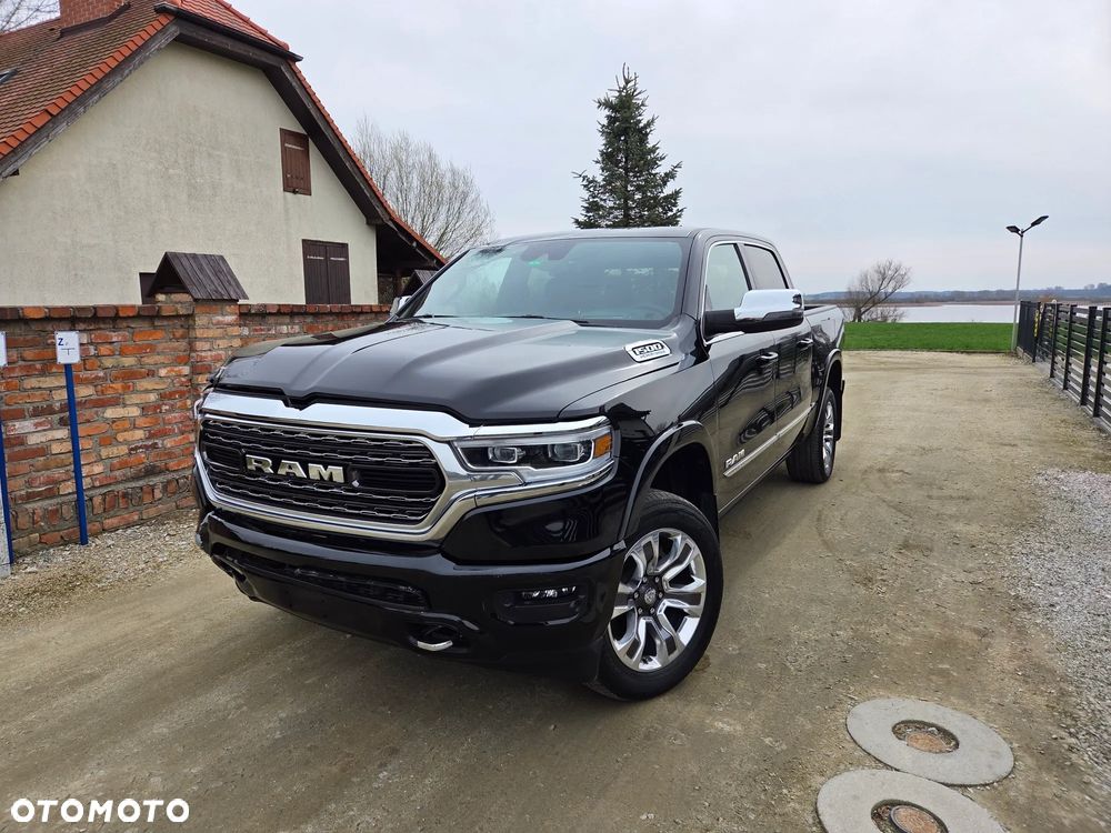 RAM 1500 Crew Cab Shortbed Limited - 2