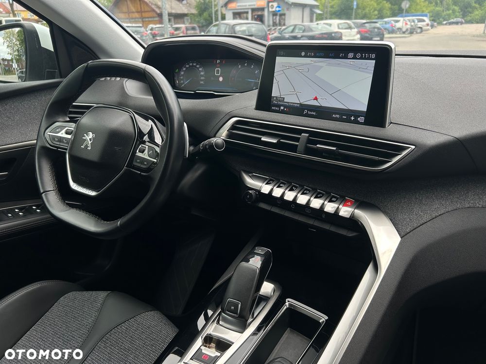 Peugeot 3008 PureTech 130 Stop & Start GPF EAT8 Allure - 22