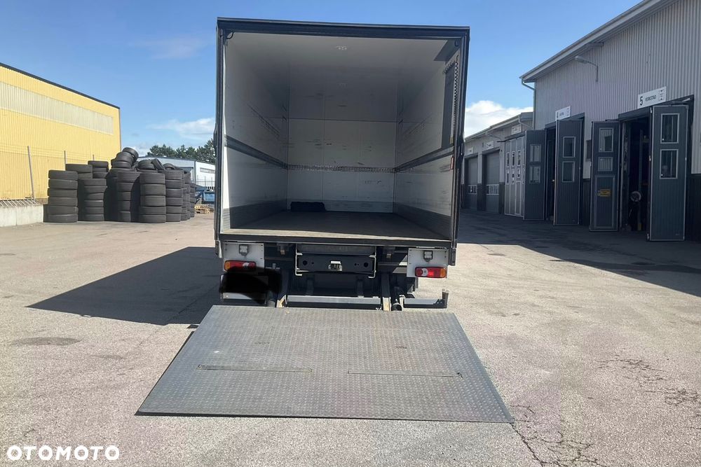Volvo FL240 18EuroPalet Izoterma dmc 11.990 lub 14t lub 15,5t winda ZEPRO - 21
