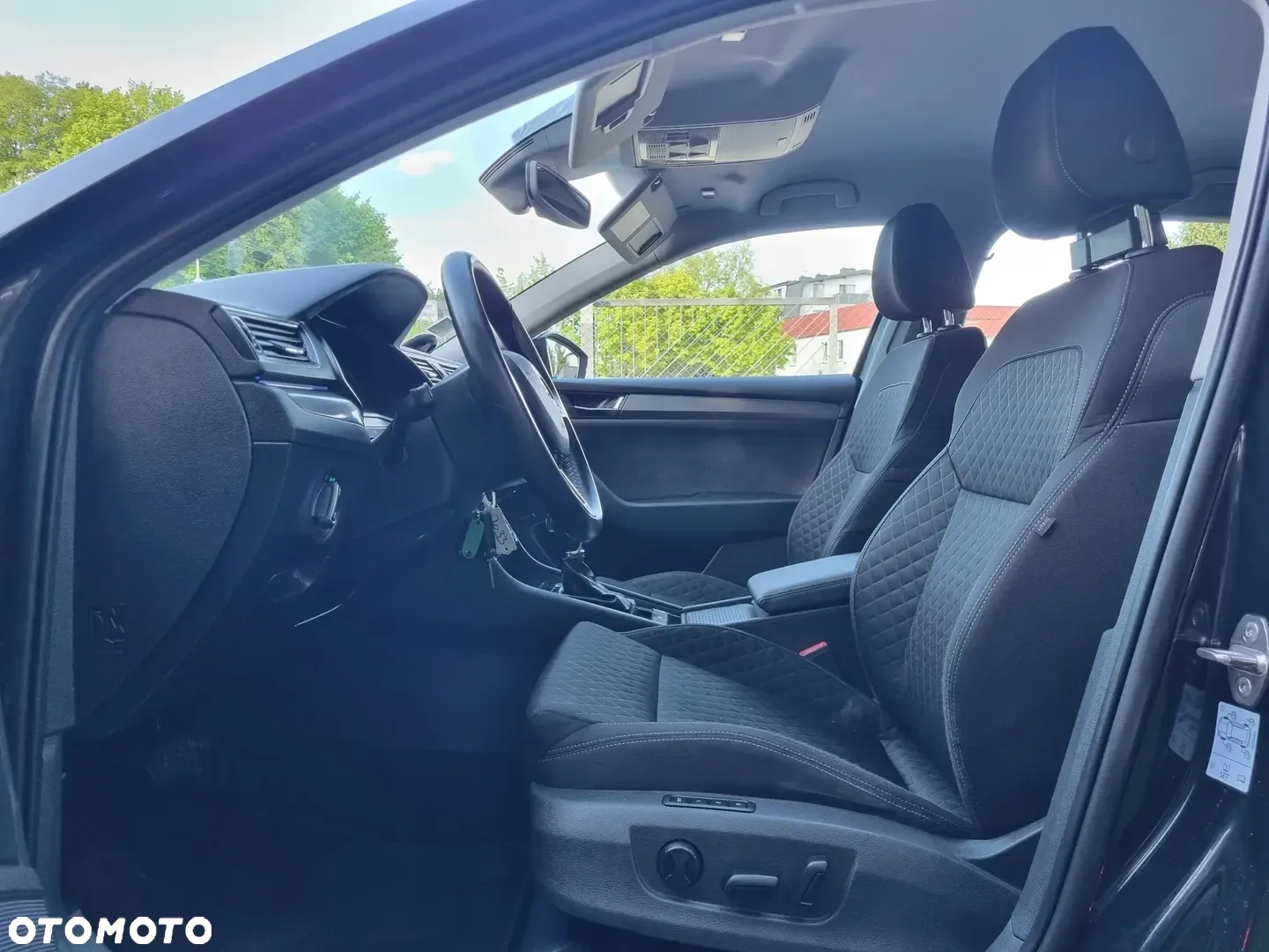 Skoda Superb 2.0 TDI DSG Active - 12
