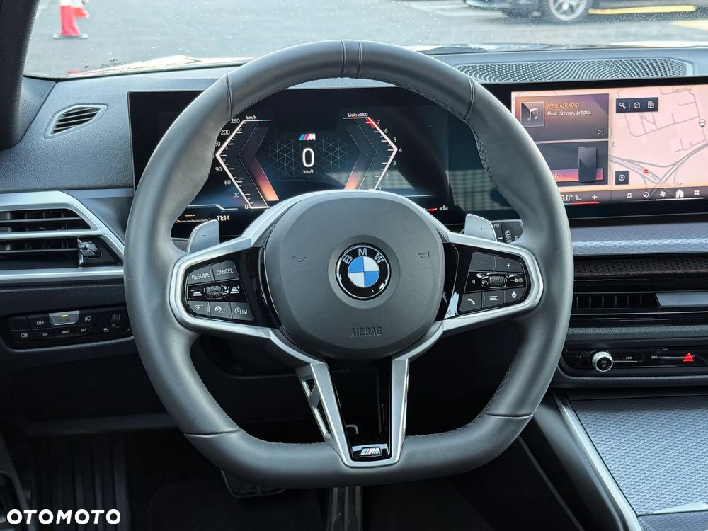 BMW Seria 3 330i xDrive M Sport - 17