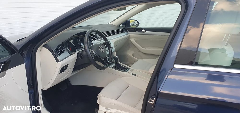 Volkswagen Passat - 5