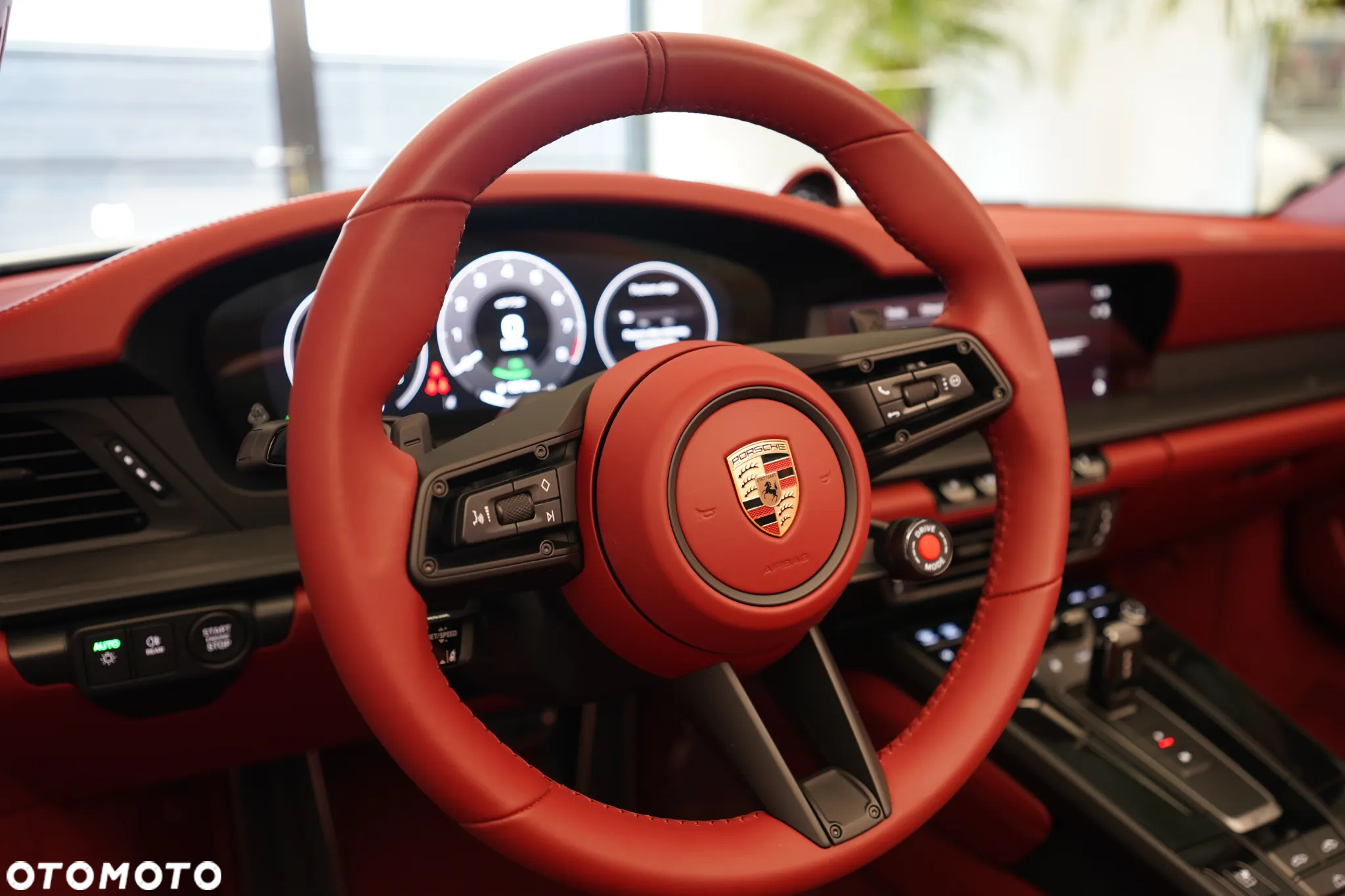 Porsche 911 Carrera GTS Cabrio - 19