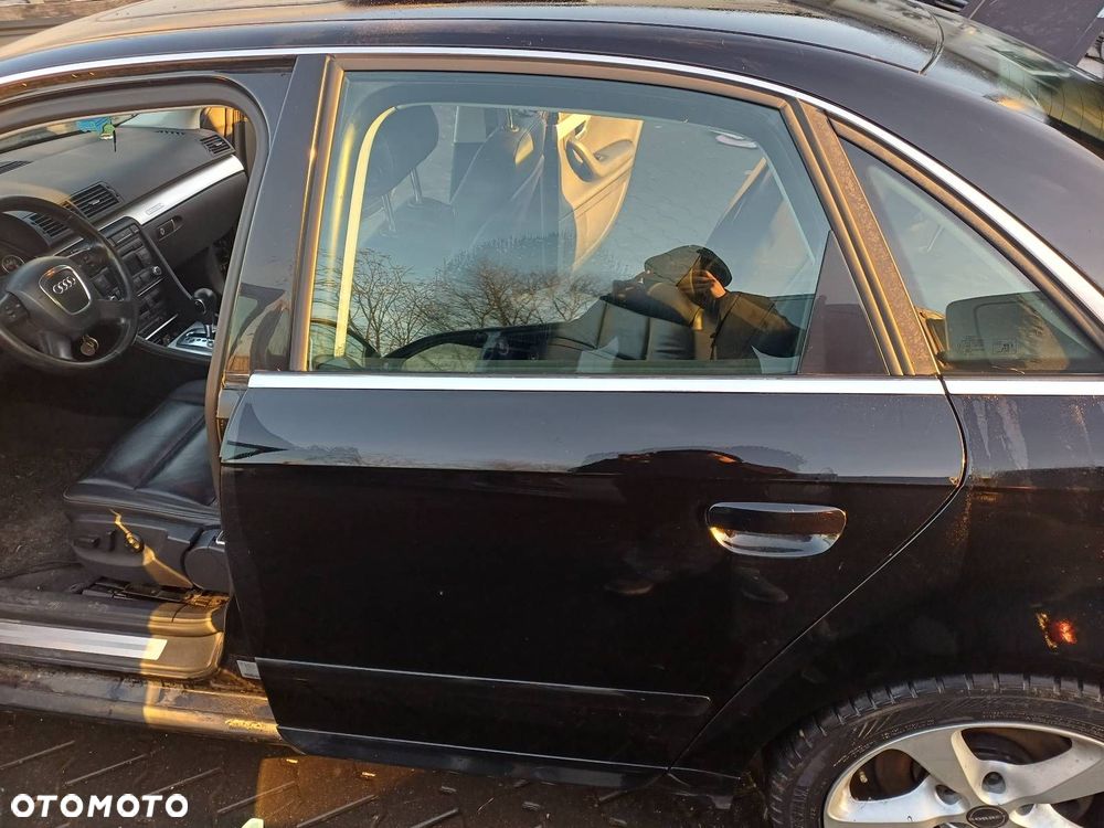 DRZWI KOMPLETNE LEWY TYŁ AUDI A4 B7 SEDAN LY9B - 1