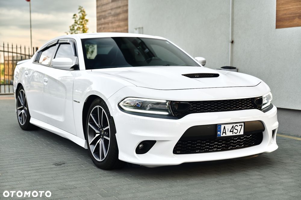 Dodge Charger 5.7 R/T - 16