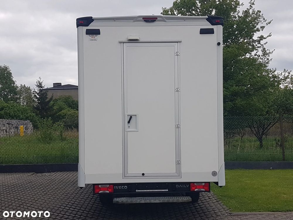 Iveco DAILY KONTENER NISKOPODŁOGOWY 4,43x2,23x2,42 SKLEP FOODTRUCK BAR KLIMA KONIOWÓZ KAMPER - 16