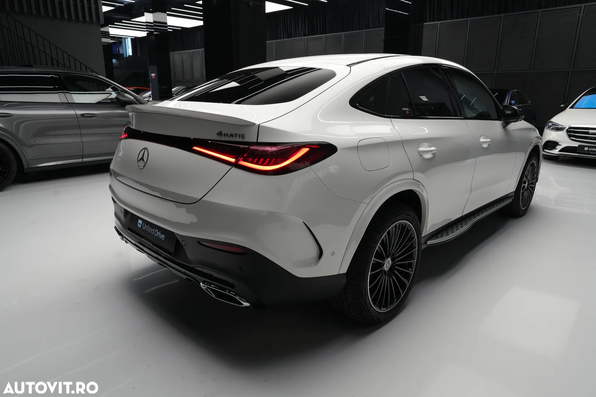 Mercedes-Benz GLC 300 e 4MATIC - 18