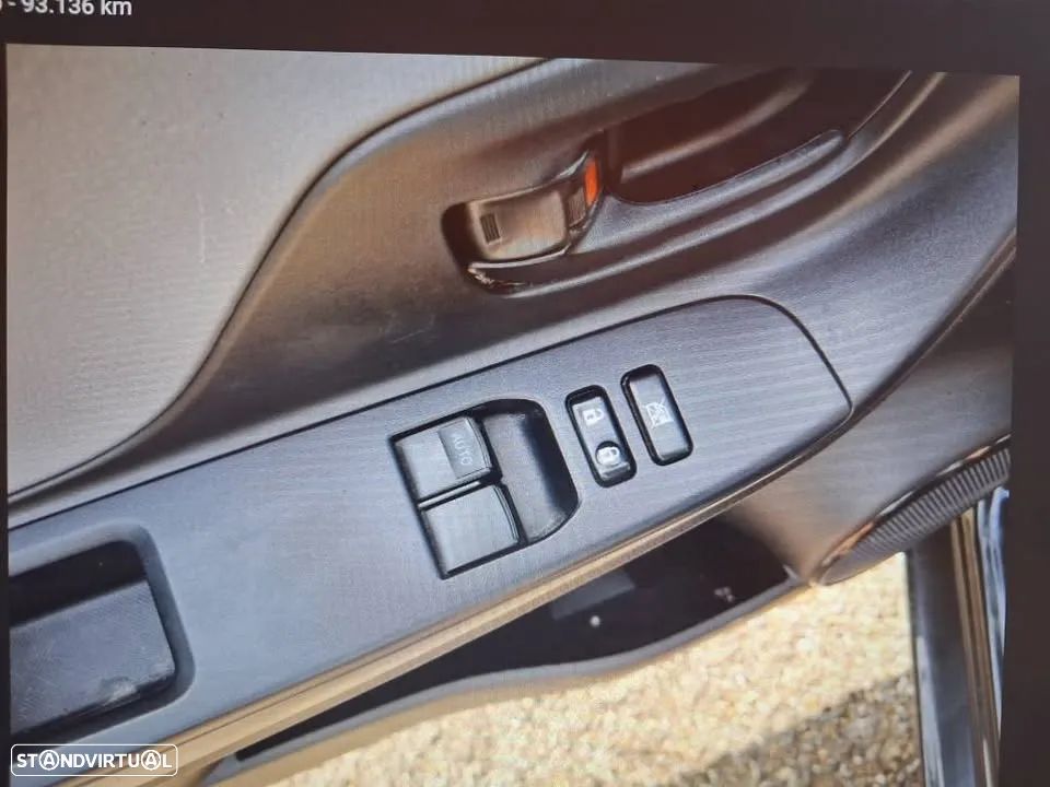 Toyota Yaris 1.0 VVT-i Comfort - 4