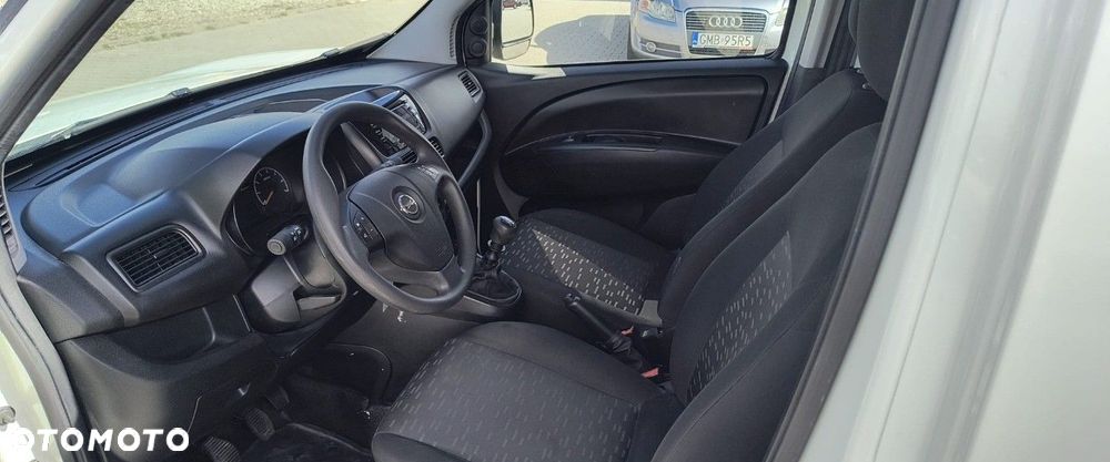 Opel COMBO - 6
