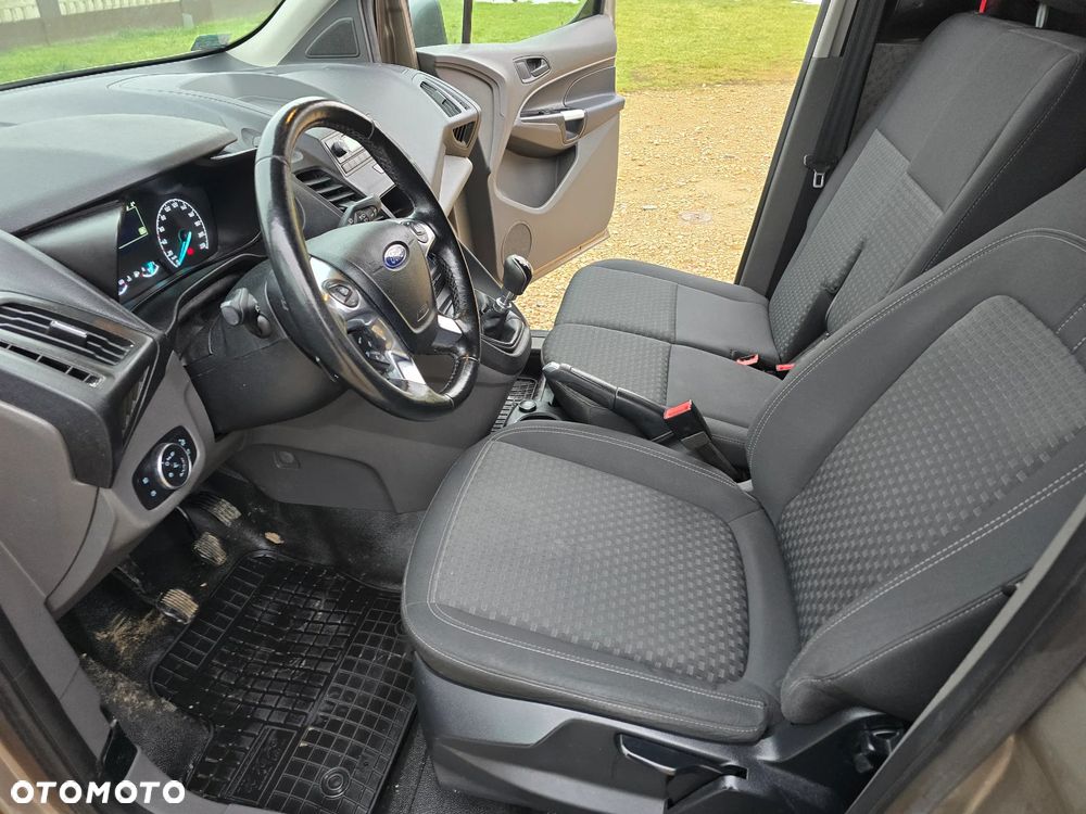 Ford TRANSIT CONNECT - 13