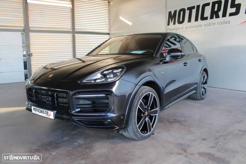 Porsche Cayenne Coupé E-Hybrid - 3