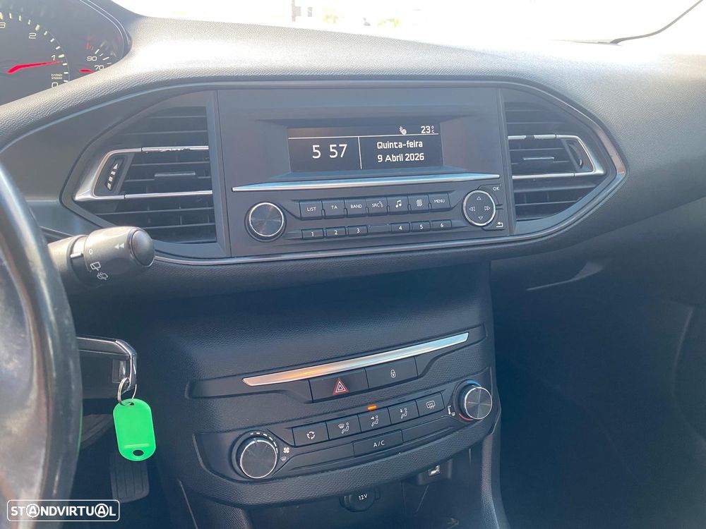 Peugeot 308 SW BlueHDi 100 Stop & Start Access - 13