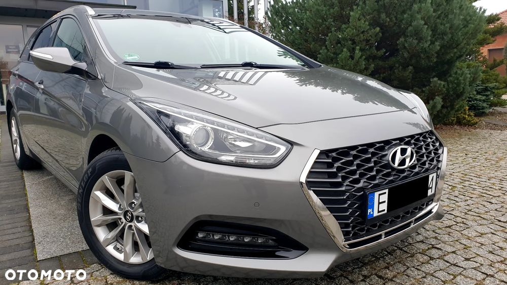 Hyundai i40 1.6 CRDi Premium DCT - 2