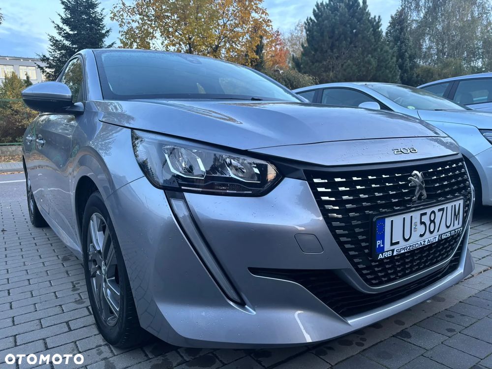 Peugeot 208 2021 photo 2