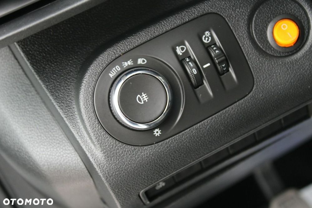 Opel Combo - 18