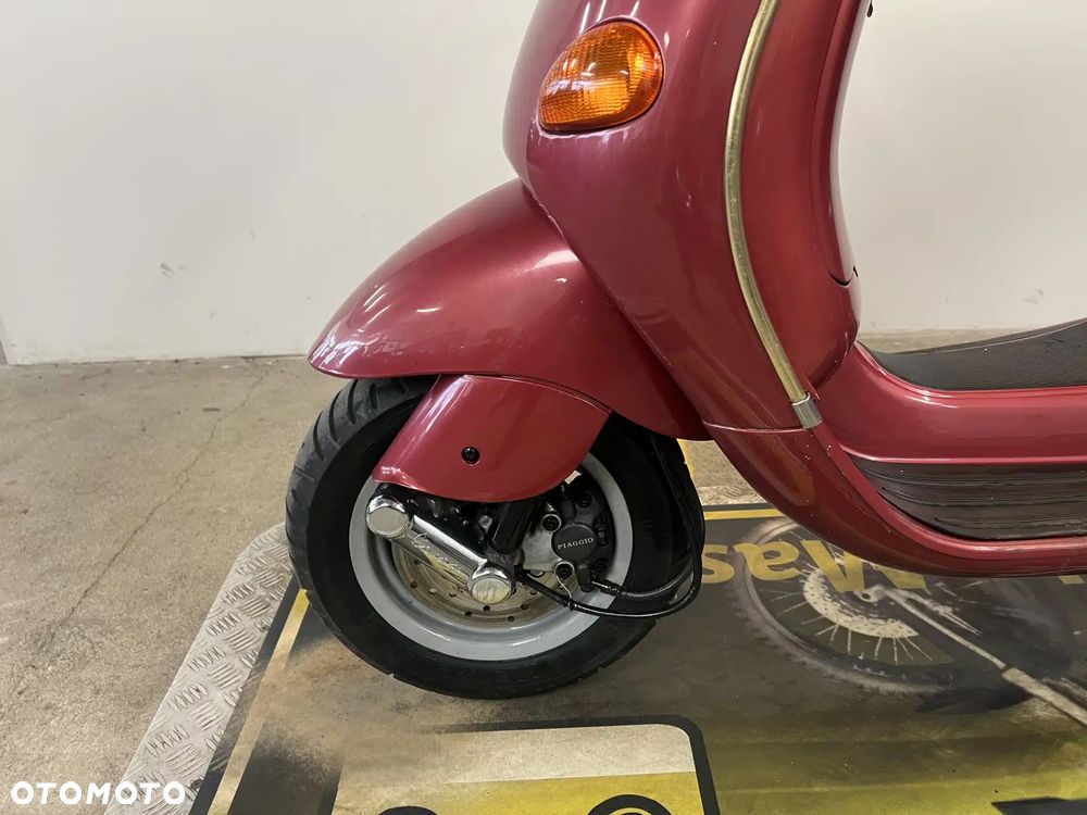 Piaggio Vespa - 19
