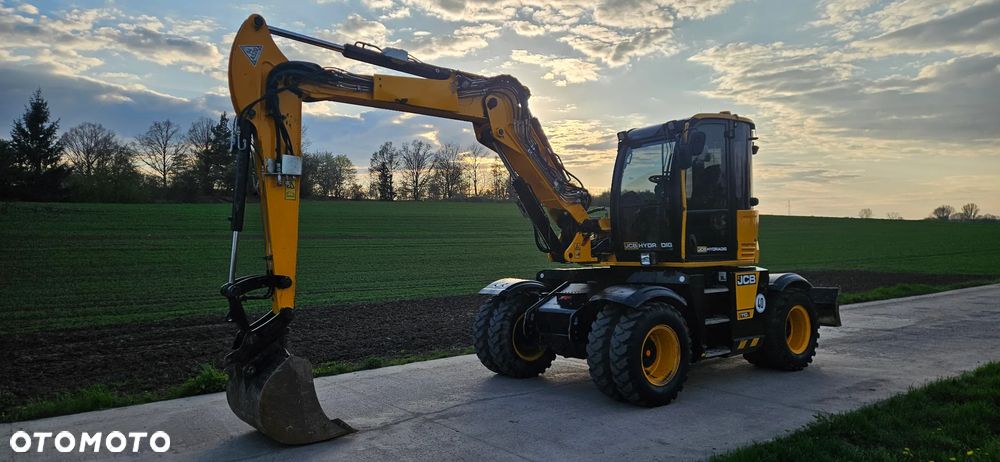 JCB HYDRADIG - 6