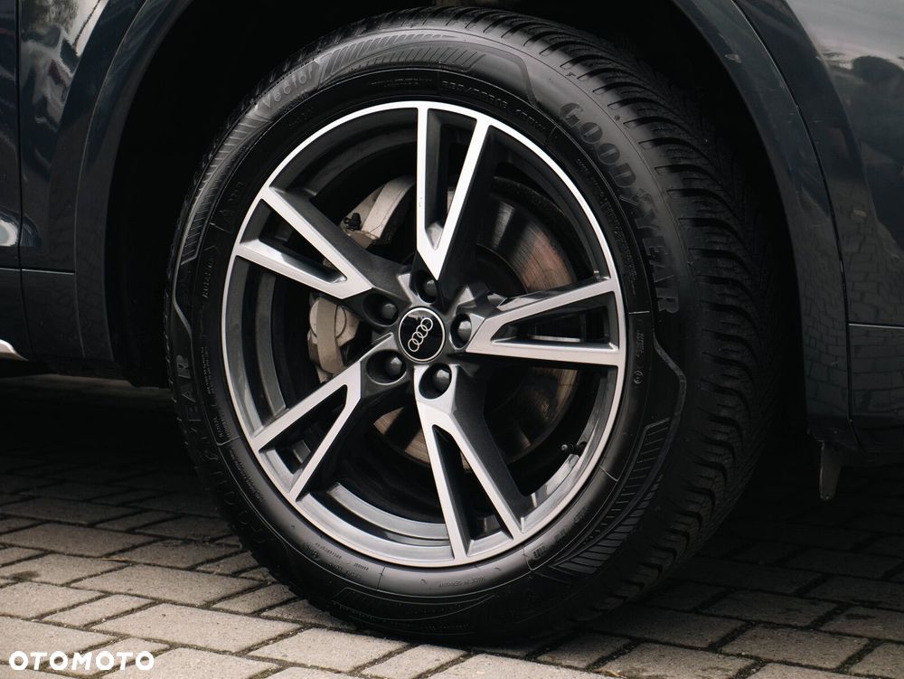 Audi Q5 Sportback - 16