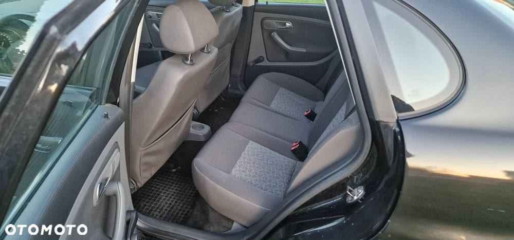 Seat Cordoba 1.4 16V Easy Life - 11