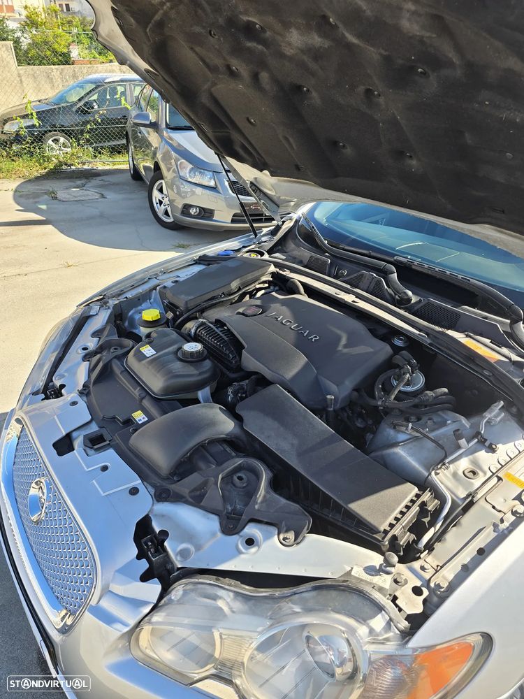 Jaguar XF 3.0 D V6 S Premium Luxury - 40