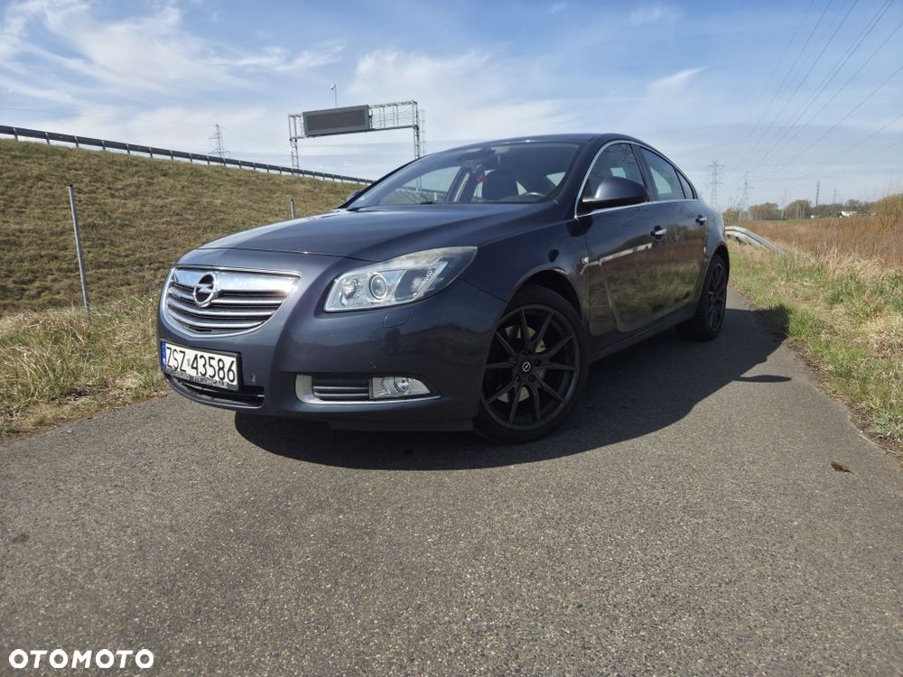 Opel Insignia - 1